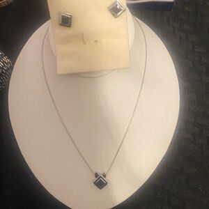 Elegant Silver and Black Jewelry Set necklace 6”